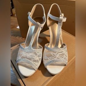 Wedding shoes- Dream Pairs size 10